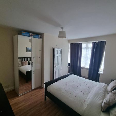 شقة Guess Bungalow Wembley لندن المظهر الخارجي الصورة